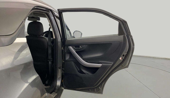 2022 Tata NEXON XM SUNROOF PETROL, Petrol, Manual, 20,307 km, RHS Rear Door