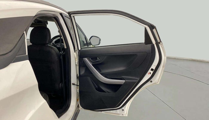 2023 Tata NEXON XM PLUS SUNROOF PETROL, Petrol, Manual, 20,724 km, RHS Rear Door