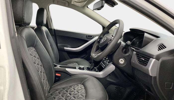 2023 Tata NEXON XM PLUS SUNROOF PETROL, Petrol, Manual, 20,724 km, Right Side Front Door Cabin