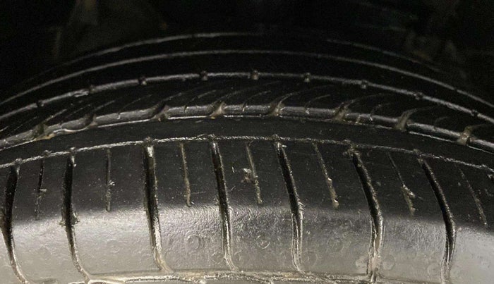 2023 Tata NEXON XM PLUS SUNROOF PETROL, Petrol, Manual, 20,724 km, Right Front Tyre Tread