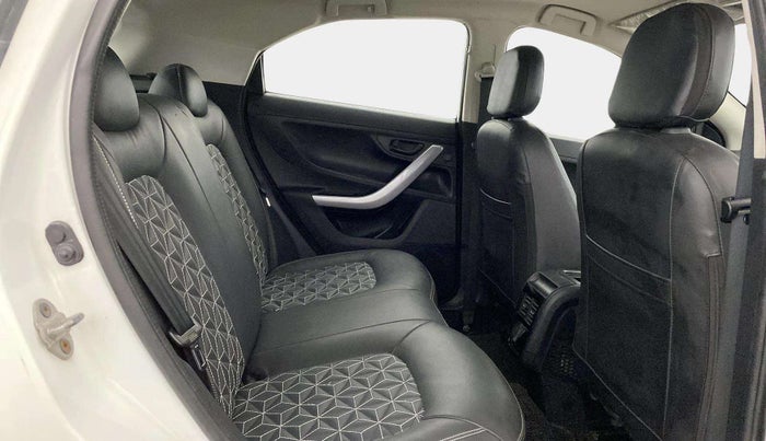 2023 Tata NEXON XM PLUS SUNROOF PETROL, Petrol, Manual, 20,724 km, Right Side Rear Door Cabin