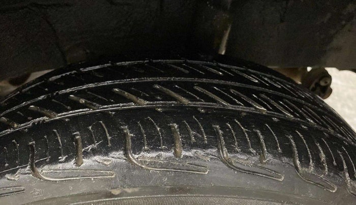 2018 Renault Kwid RXL 1.0, Petrol, Manual, 70,191 km, Left Rear Tyre Tread