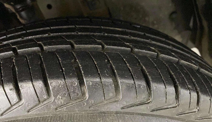 2018 Renault Kwid RXL 1.0, Petrol, Manual, 70,191 km, Right Front Tyre Tread