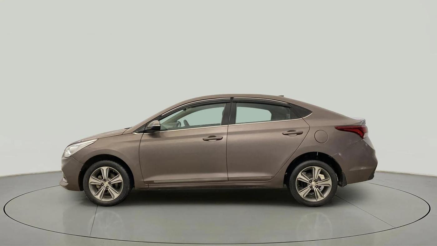 2018 Hyundai Verna 1.6 VTVT SX, CNG, Manual, 83,589 km, Left Side