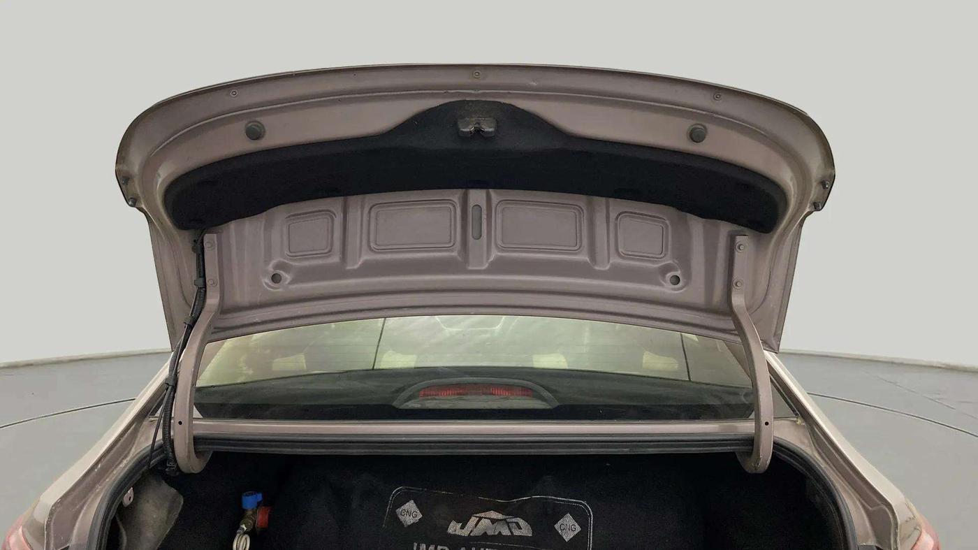 2018 Hyundai Verna 1.6 VTVT SX, CNG, Manual, 83,589 km, Boot Door Open