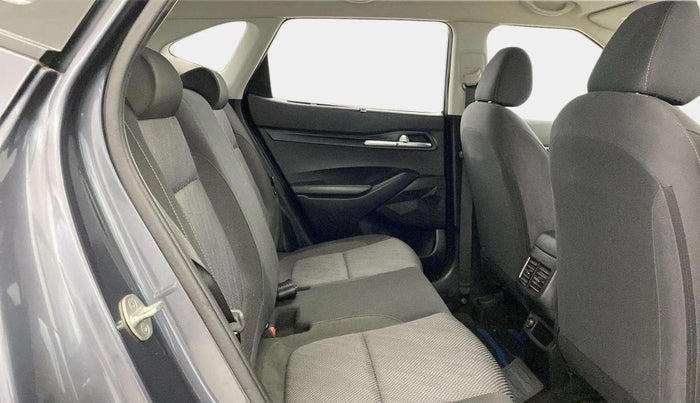 2021 KIA SELTOS HTK PLUS 1.5, Petrol, Manual, 33,891 km, Right Side Rear Door Cabin