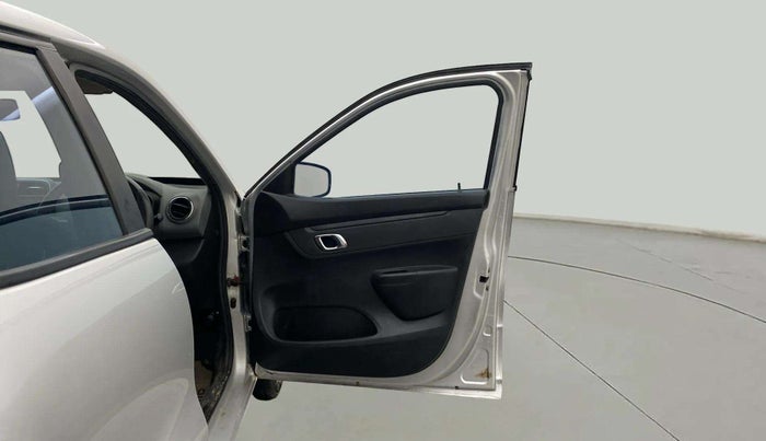 2018 Renault Kwid RXT 1.0 (O), Petrol, Manual, 60,488 km, RHS Front Door