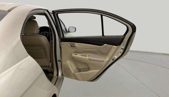 2015 Maruti Ciaz ZXI, Petrol, Manual, 96,513 km, RHS Rear Door