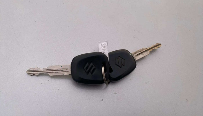 2016 Maruti Alto K10 VXI, Petrol, Manual, 98,850 km, Key Close Up