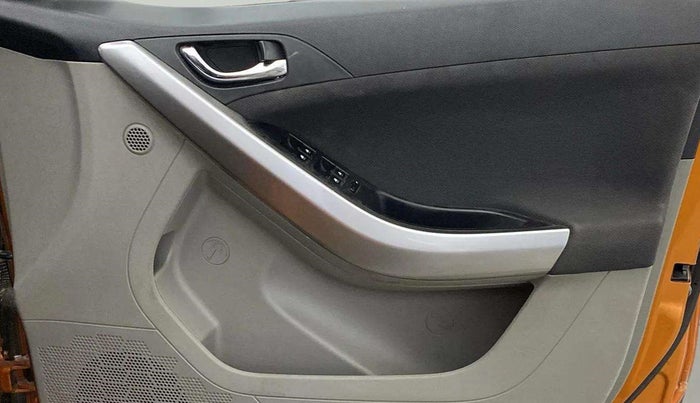2018 Tata NEXON XZA PLUS PETROL, Petrol, Automatic, 54,687 km, Driver Side Door Panels Control