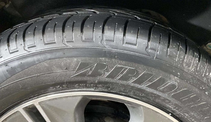 2016 Hyundai Creta SX PLUS AT 1.6 PETROL, Petrol, Automatic, 46,652 km, Right Front Tyre Tread