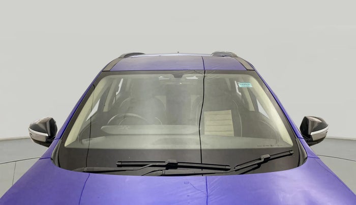 2022 Mahindra XUV700 AX 3 P MT 5 STR, Petrol, Manual, 29,390 km, Front Windshield