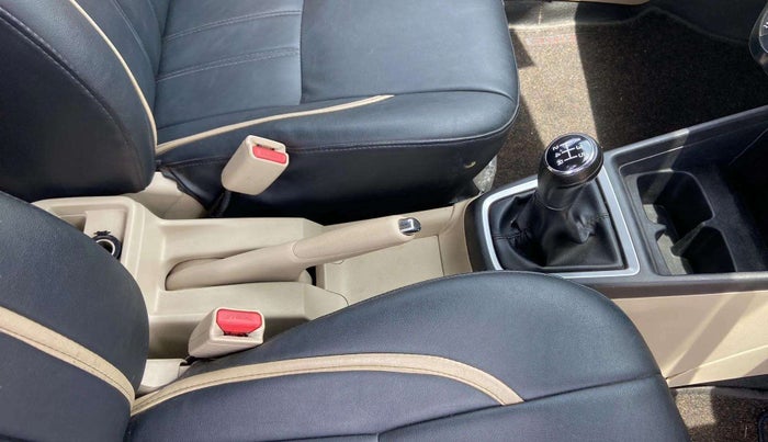 2020 Maruti Dzire VXI, Petrol, Manual, 62,880 km, Gear Lever