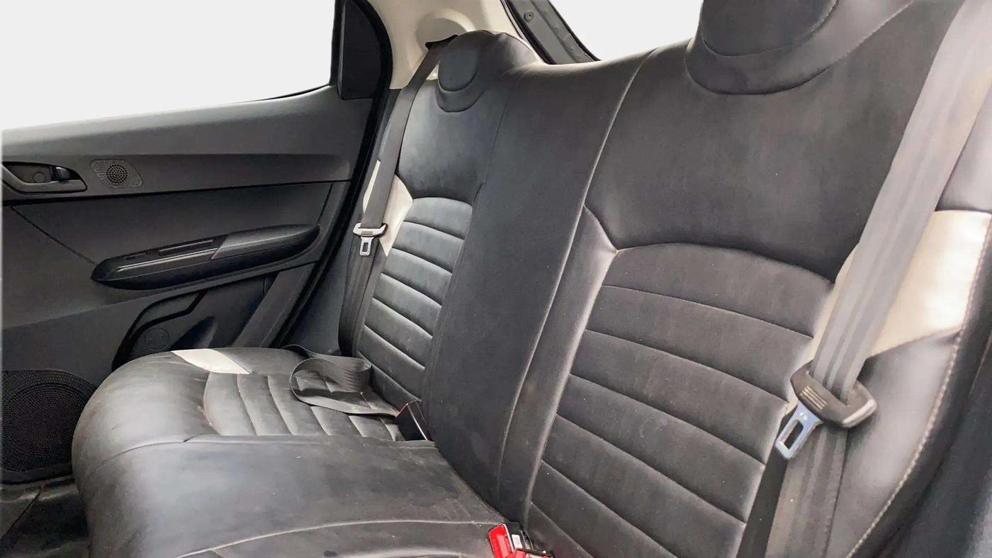 2022 Tata TIAGO NRG XZ MT, Petrol, Manual, 29,928 km, Right Side Rear Door Cabin