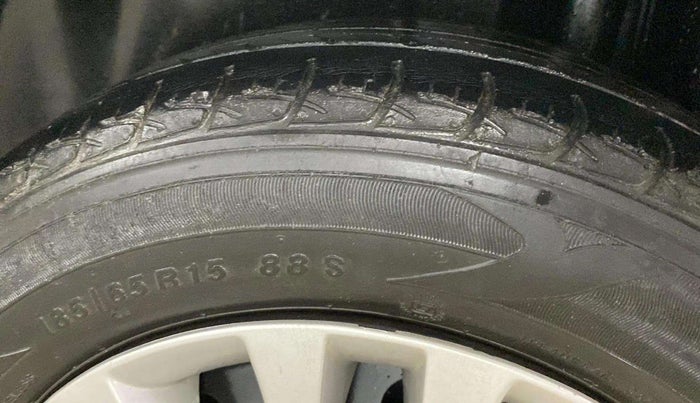 2015 Maruti Ciaz VXI+, Petrol, Manual, 95,045 km, Right Rear Tyre Tread