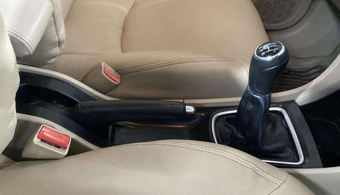 2015 Maruti Ciaz VXI+, Petrol, Manual, 95,045 km, Gear Lever
