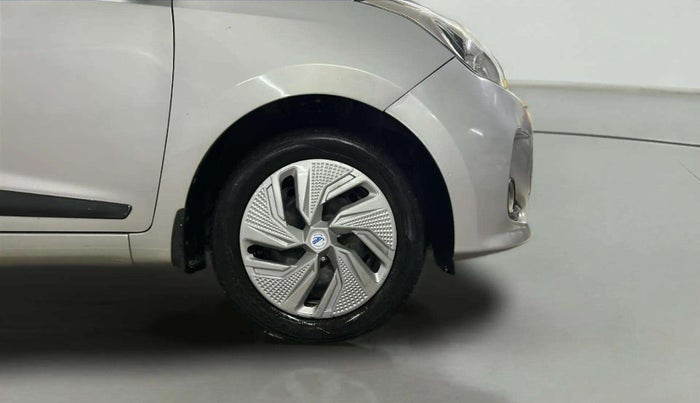 2017 Hyundai Grand i10 SPORTZ (O) 1.2 KAPPA VTVT, Petrol, Manual, 45,872 km, Right Front Wheel