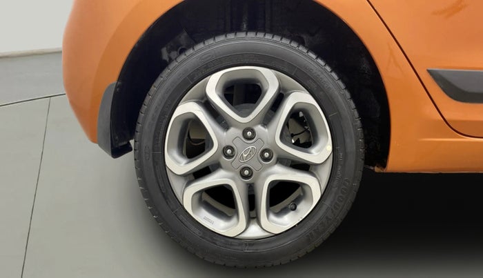 2019 Hyundai Elite i20 ASTA 1.2 (O), Petrol, Manual, 36,113 km, Right Rear Wheel