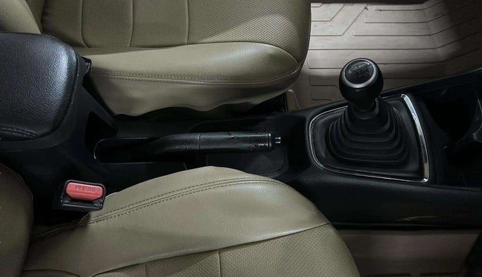 2019 Honda Amaze 1.2L I-VTEC S, CNG, Manual, 60,006 km, Gear Lever