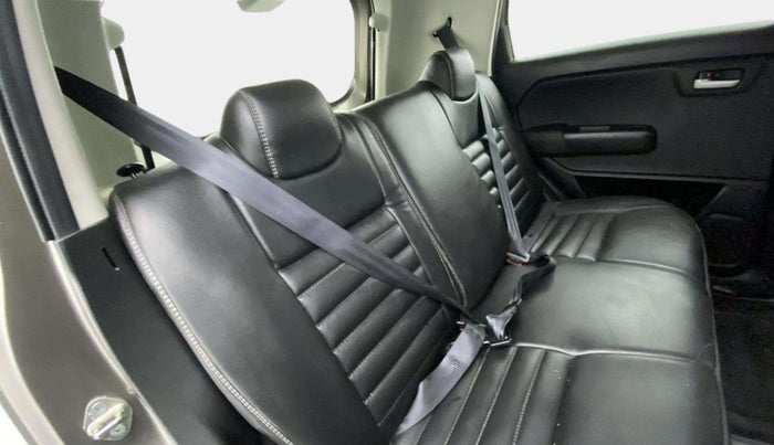 2020 Maruti New Wagon-R VXI 1.2, Petrol, Manual, 41,402 km, Right Side Rear Door Cabin