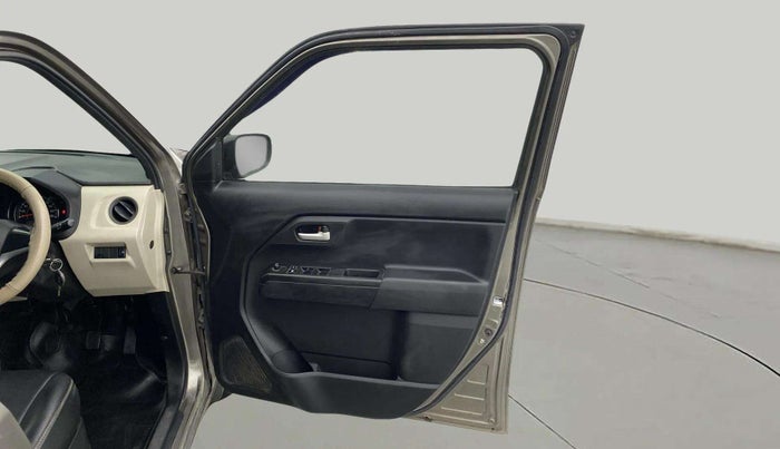 2020 Maruti New Wagon-R VXI 1.2, Petrol, Manual, 41,402 km, RHS Front Door