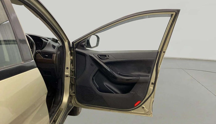2022 Tata NEXON XZA PLUS (PREMIUM) KAZIRANGA PETROL, Petrol, Automatic, 22,947 km, RHS Front Door