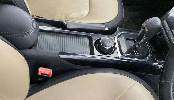 2022 Tata NEXON XZA PLUS (PREMIUM) KAZIRANGA PETROL, Petrol, Automatic, 22,947 km, Gear Lever
