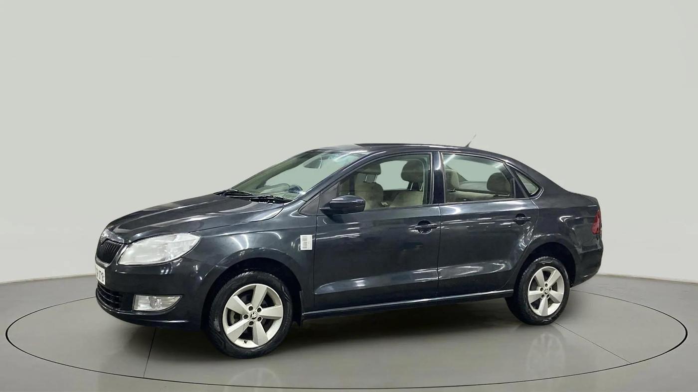 2016 Skoda Rapid AMBITION 1.6 MPI MT, Petrol, Manual, 15,874 km, Left Front Diagonal