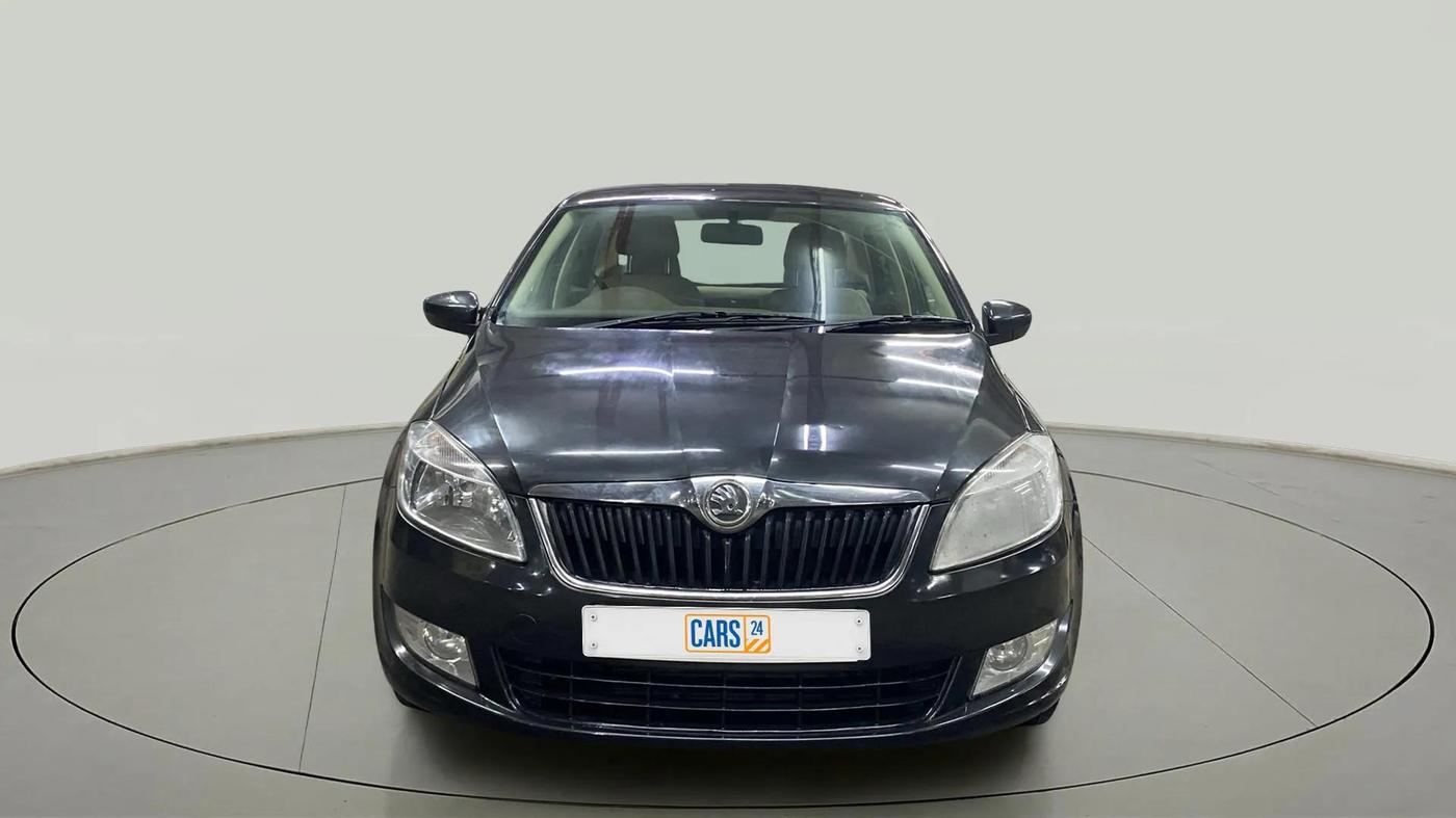 2016 Skoda Rapid AMBITION 1.6 MPI MT, Petrol, Manual, 15,874 km, Front
