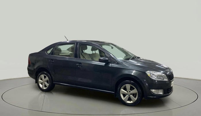 2016 Skoda Rapid AMBITION 1.6 MPI MT, Petrol, Manual, 15,694 km, Right Front Diagonal