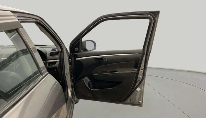 2017 Maruti Swift LXI (O), Petrol, Manual, 55,158 km, RHS Front Door
