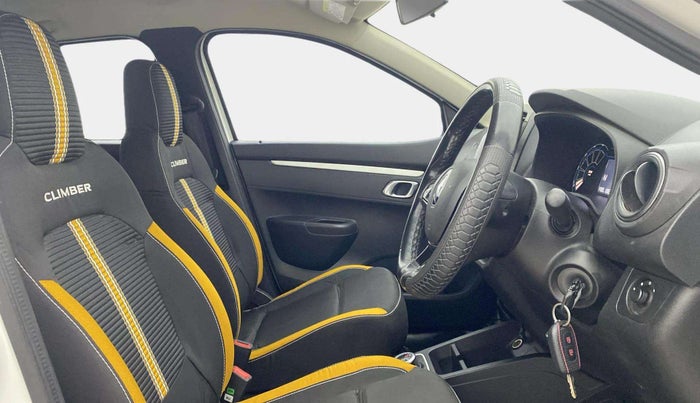 2023 Renault Kwid CLIMBER AMT 1.0, Petrol, Automatic, 32,538 km, Right Side Front Door Cabin