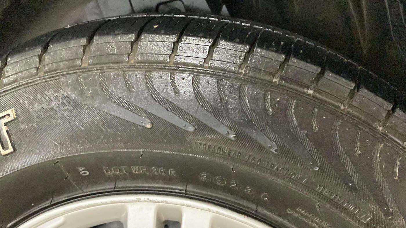 2022 Mahindra BOLERO NEO N10 R, Diesel, Manual, 74,357 km, Right Rear Tyre Tread