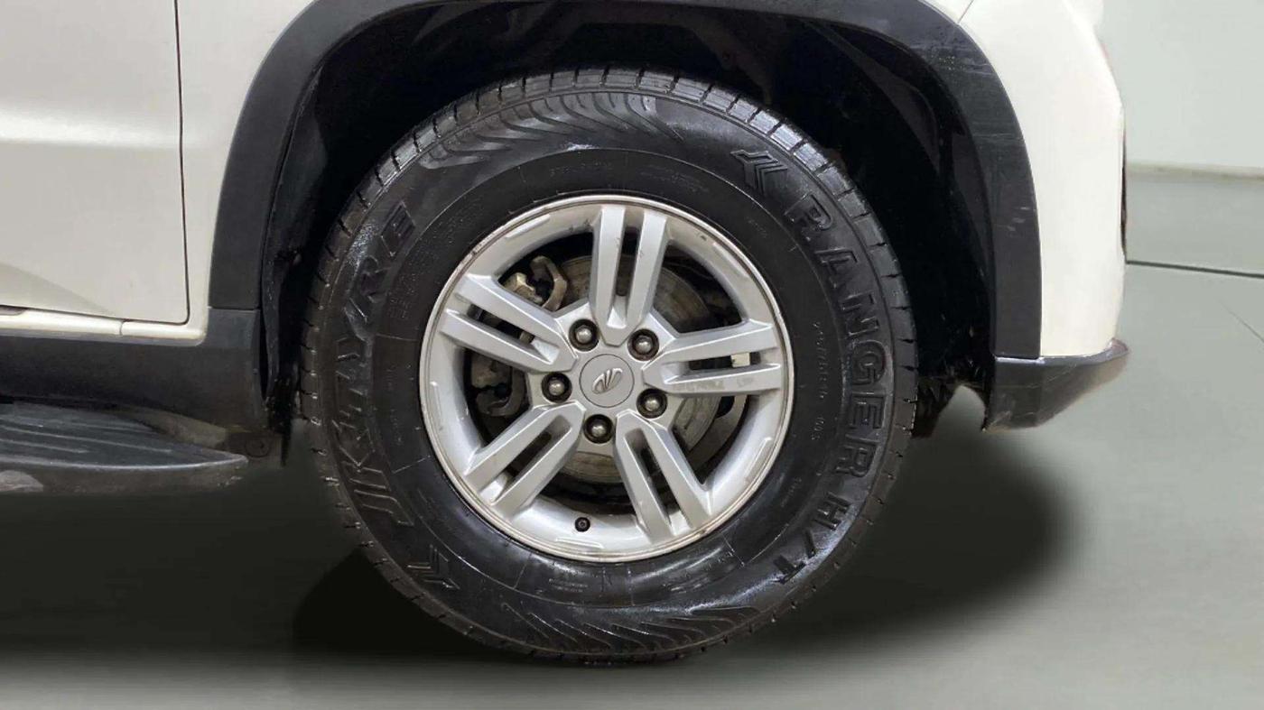 2022 Mahindra BOLERO NEO N10 R, Diesel, Manual, 74,357 km, Right Front Wheel