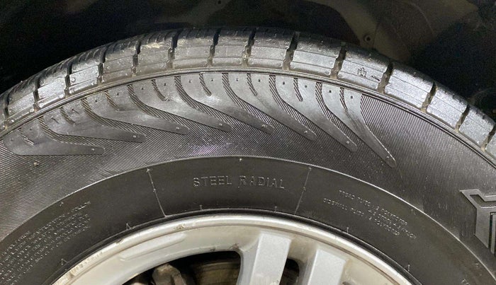 2022 Mahindra BOLERO NEO N10 R, Diesel, Manual, 74,067 km, Left Front Tyre Tread