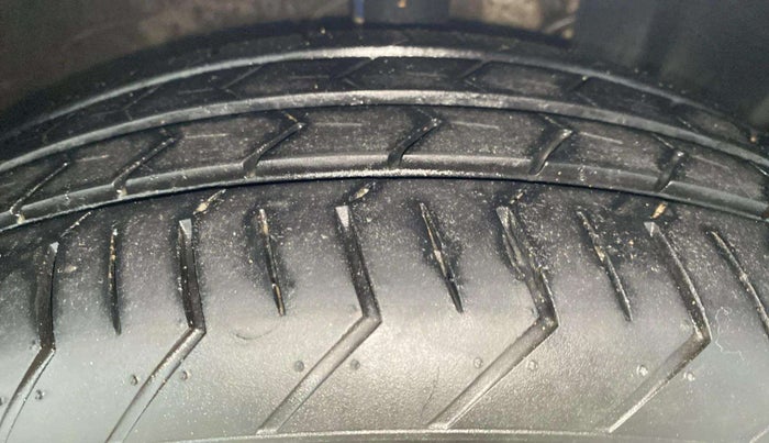 2024 Maruti Celerio ZXI PLUS AGS, Petrol, Automatic, 12,960 km, Right Front Tyre Tread