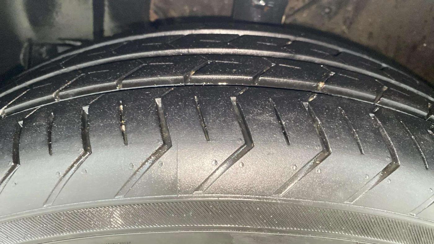 2024 Maruti Celerio ZXI PLUS AGS, Petrol, Automatic, 12,960 km, Left Front Tyre Tread