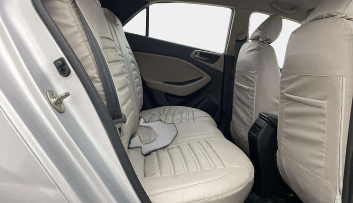 2018 Hyundai Elite i20 ASTA 1.2 (O), Petrol, Manual, 44,047 km, Right Side Rear Door Cabin