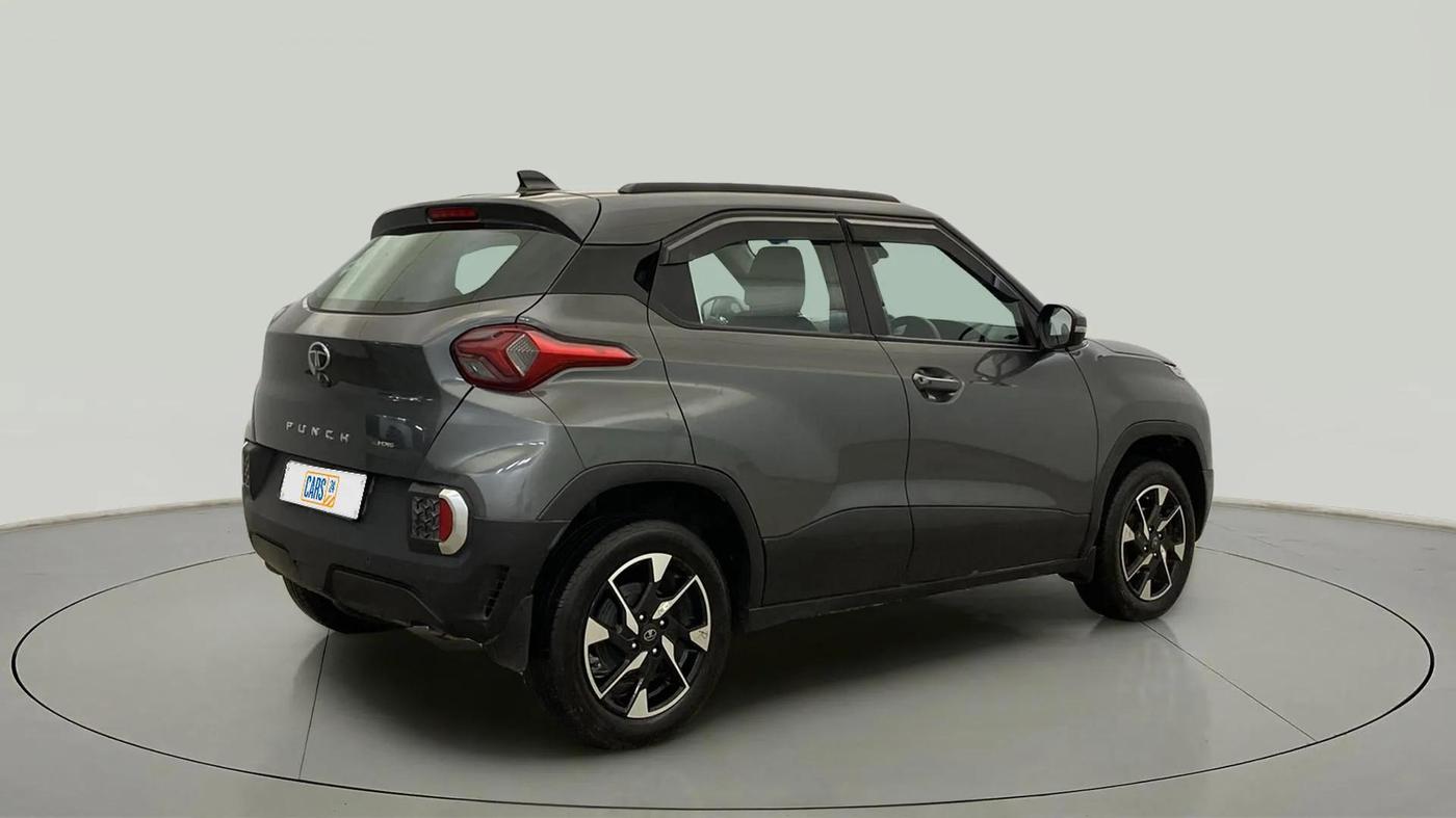 2024 Tata PUNCH ACCOMPLISHED DAZZLE SUNROOF CNG MT, CNG, Manual, 15,538 km, Right Back Diagonal