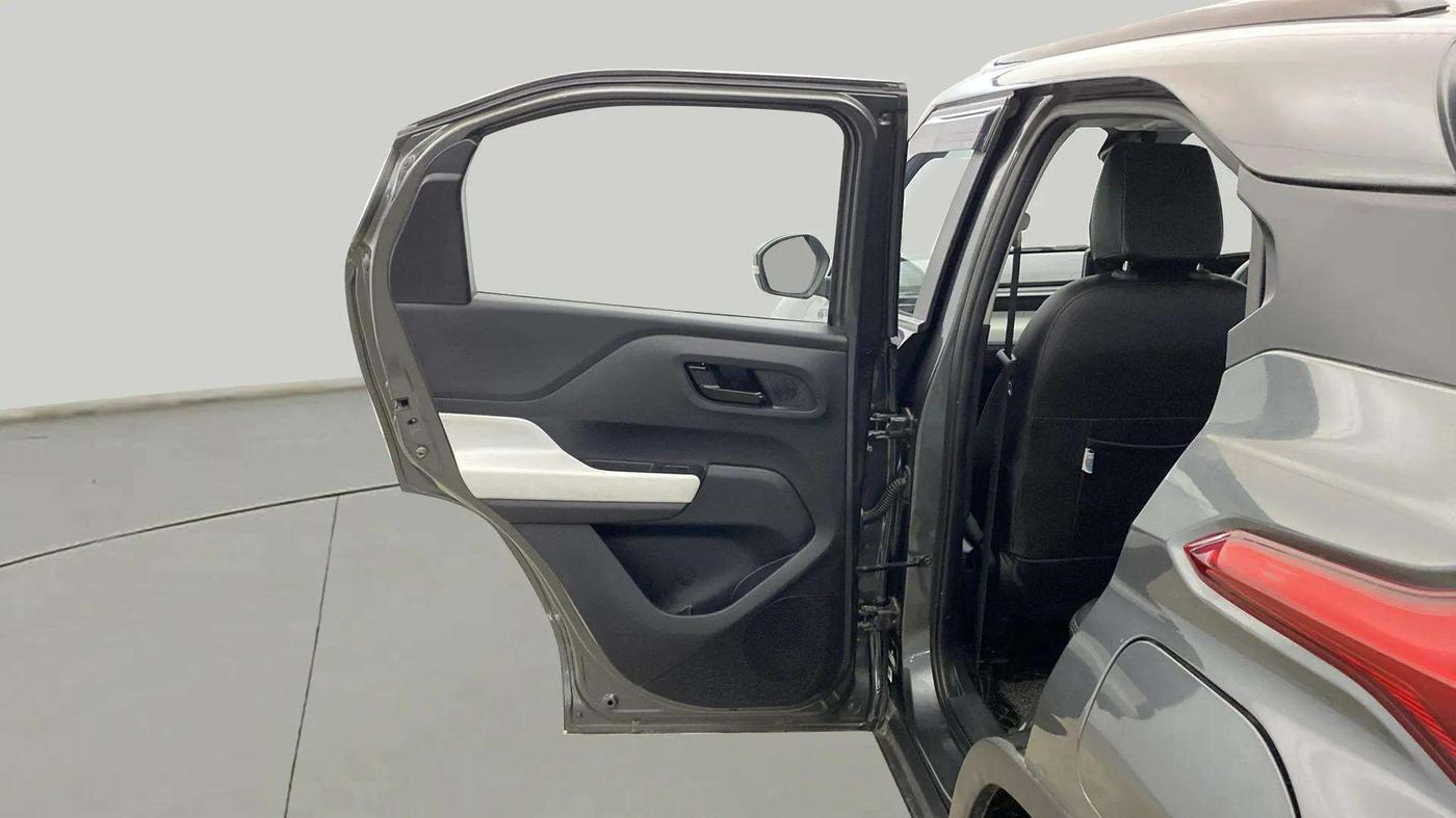 2024 Tata PUNCH ACCOMPLISHED DAZZLE SUNROOF CNG MT, CNG, Manual, 15,538 km, LHS Rear Door