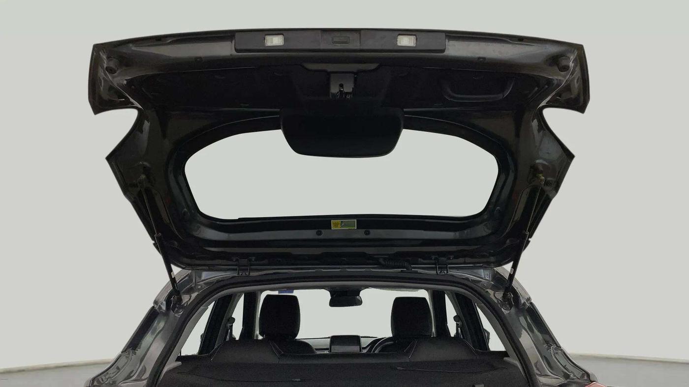 2024 Tata PUNCH ACCOMPLISHED DAZZLE SUNROOF CNG MT, CNG, Manual, 15,538 km, Boot Door Open