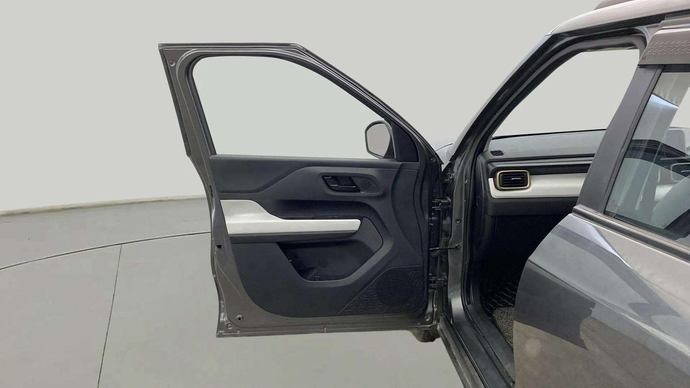 2024 Tata PUNCH ACCOMPLISHED DAZZLE SUNROOF CNG MT, CNG, Manual, 15,538 km, LHS Front Door