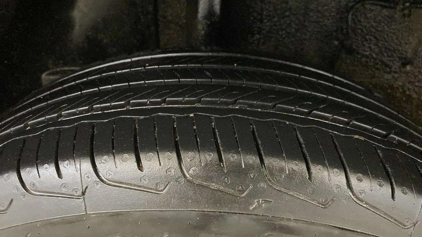 2024 Tata PUNCH ACCOMPLISHED DAZZLE SUNROOF CNG MT, CNG, Manual, 15,538 km, Right Rear Tyre Tread