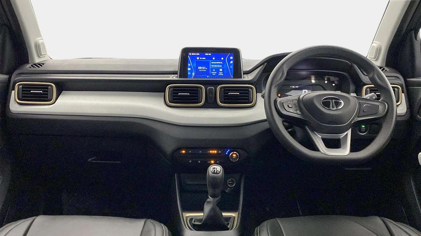2024 Tata PUNCH ACCOMPLISHED DAZZLE SUNROOF CNG MT, CNG, Manual, 15,538 km, Dashboard