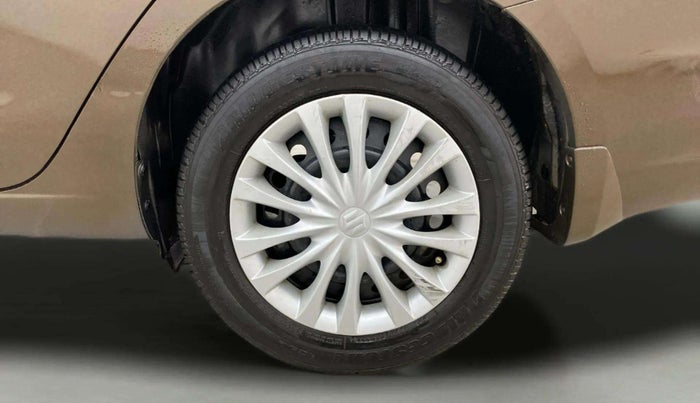 2018 Maruti Ciaz DELTA DIESEL 1.3, Diesel, Manual, 1,15,940 km, Left Rear Wheel