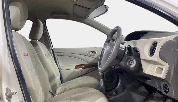 2014 Toyota Etios G, Petrol, Manual, 74,964 km, Right Side Front Door Cabin