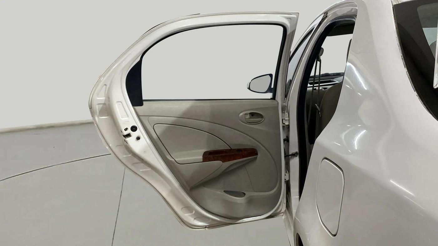 2014 Toyota Etios G, Petrol, Manual, 74,964 km, LHS Rear Door