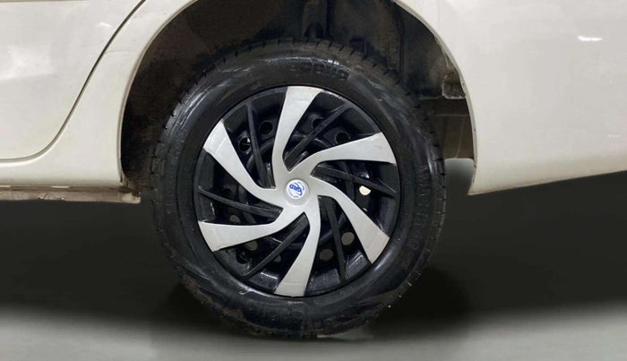 2014 Toyota Etios G, Petrol, Manual, 74,964 km, Left Rear Wheel