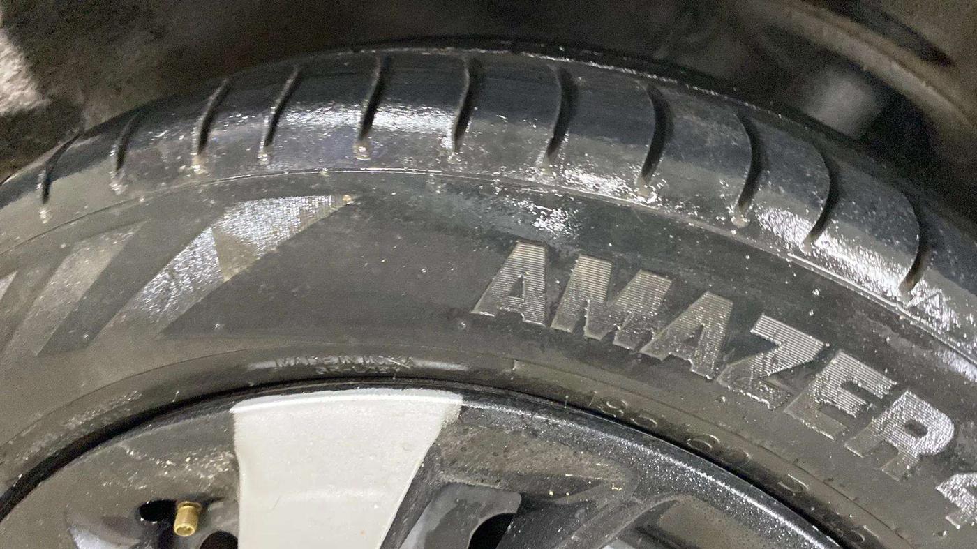 2014 Toyota Etios G, Petrol, Manual, 74,964 km, Left Rear Tyre Tread