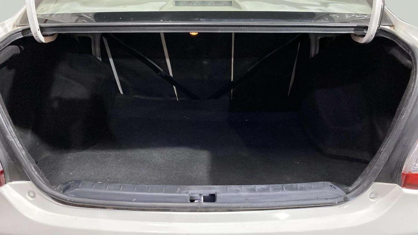 2014 Toyota Etios G, Petrol, Manual, 74,964 km, Boot Inside